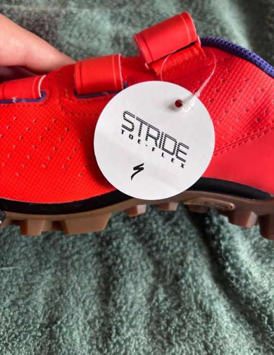 Pantofi ciclism body geometry