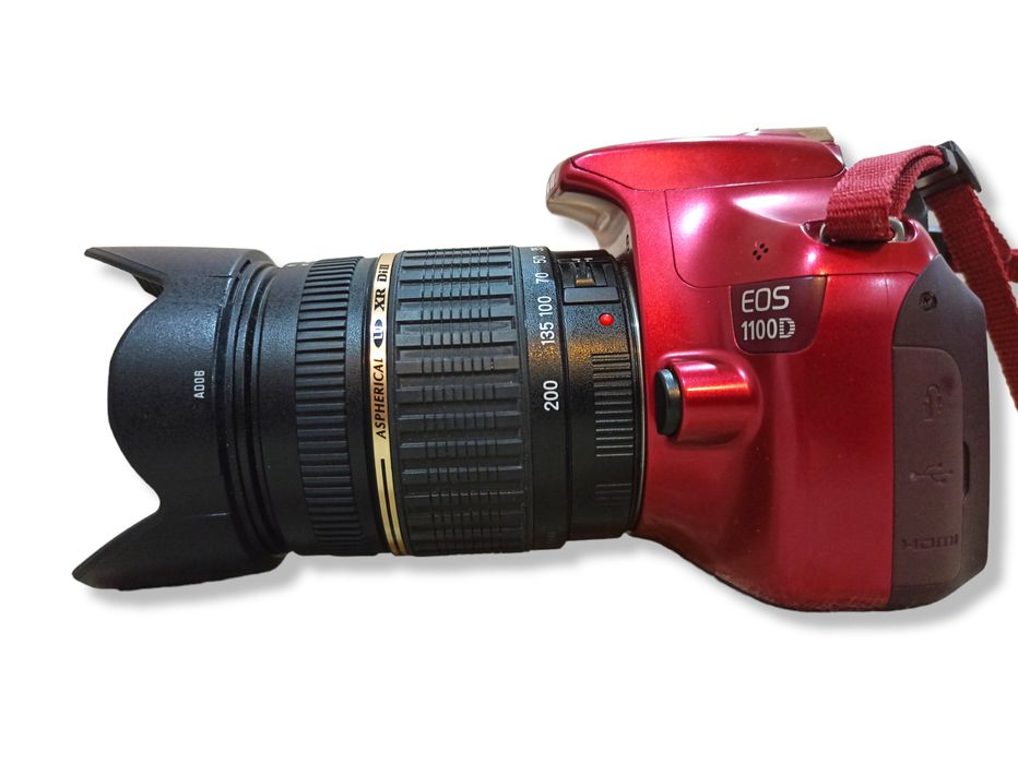 Продам Canon 1100D с мощным объективом TAMRON 18-200 mm