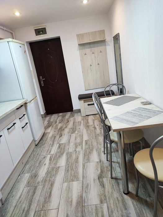 Închiriez apartament 2 camere în orașul Năsăud