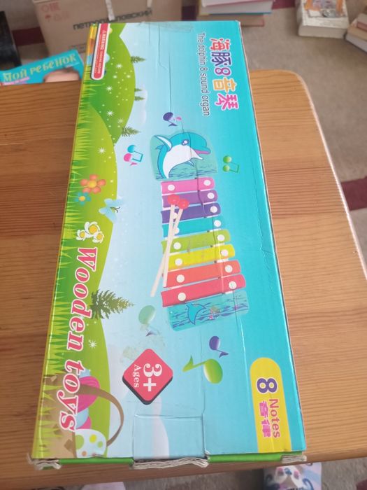 Продам музыкальную игрушку 8 нот