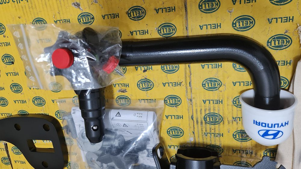 Kit nou original carlig tractare remorcare Hyundai Tucson NX4 NX4e KIA