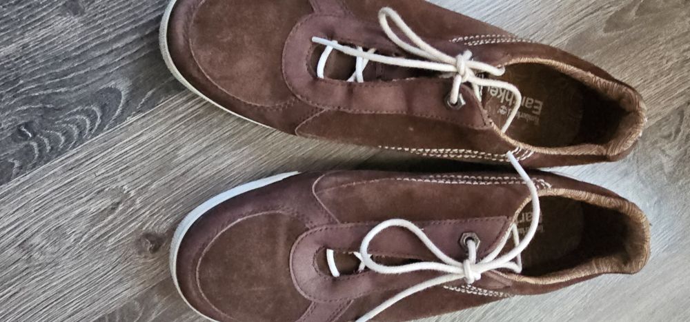 Massimo Dutti  ,  Timberland, Adidas, Converse