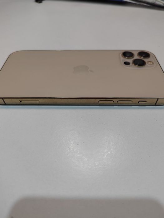 iPhone 12 Pro - Gold - Neverlocked - Stare Impecabilă (9.5/10)