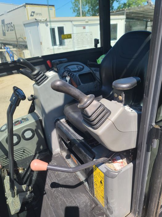 Bobcat E19 Long Arm