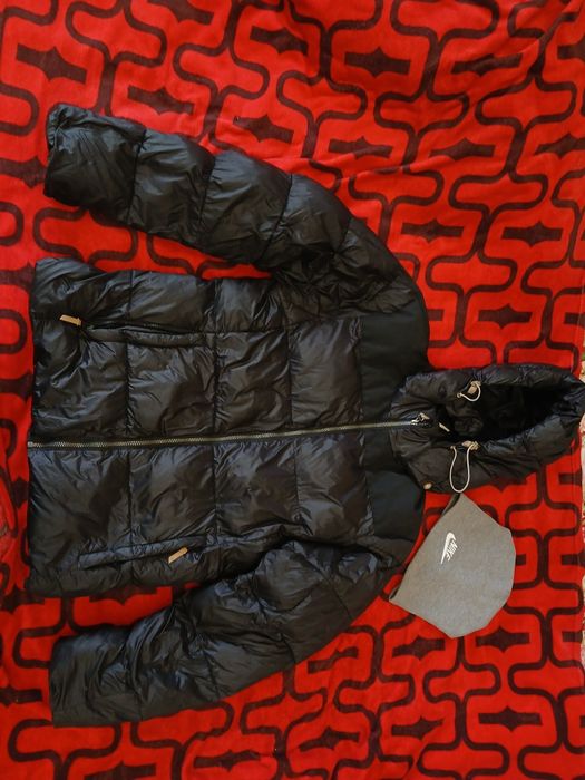 Теплая зимняя куртка, Оригинал Финляндия + Nike шапка Оригинал