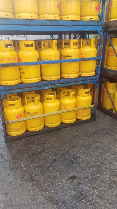 Butelii pentru aragaz și centrala