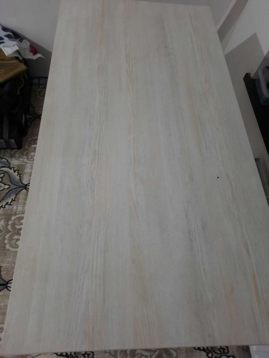 Srochna Offisniy stol sotiladi ideal xolatda!