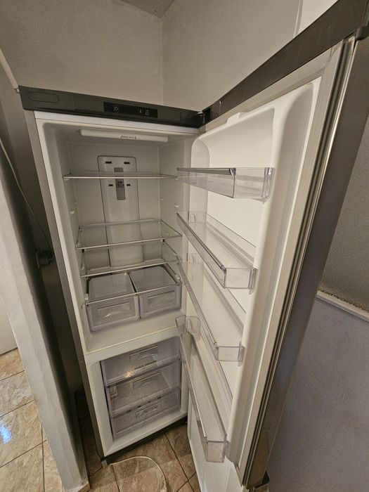 Frigider Ariston Hotpoint