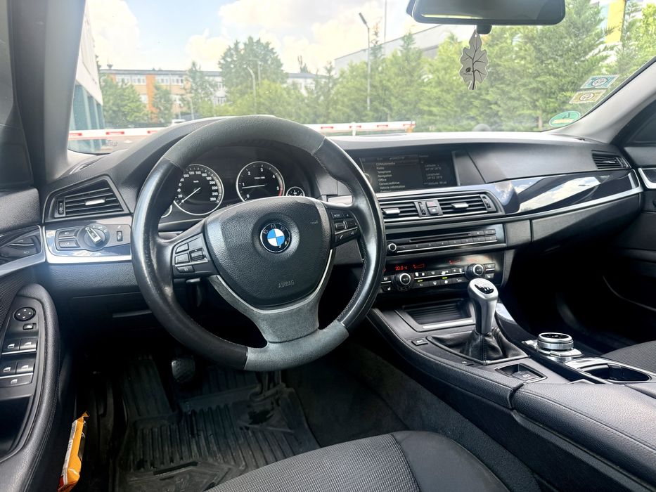 BMW Seria 5 Combi, 3.0d, Navi mare, Perne, Km reali