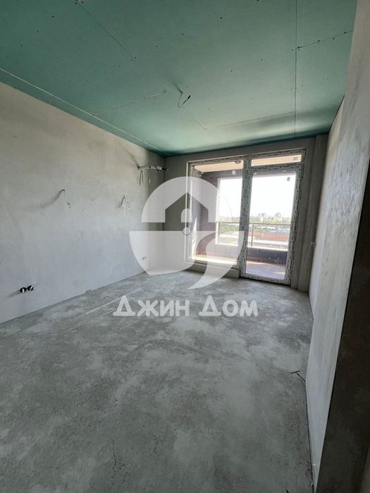 Двустаен апартамент с ПАРКОМЯСТО и ГЛЕДКА МОРЕ в Смокините 2, Бургас