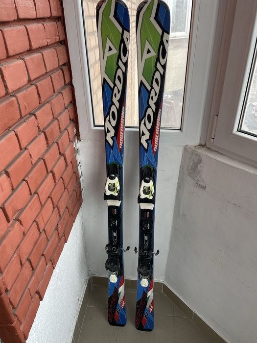 Schiuri 150 cm nordica dobermann r 12