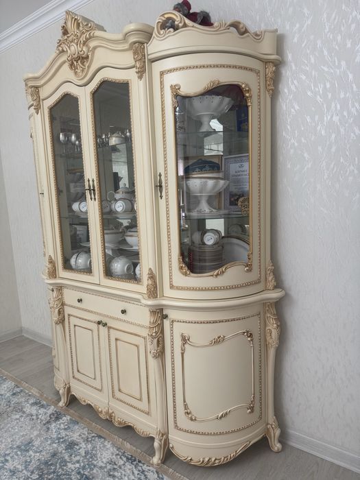 Сервант для гостиной