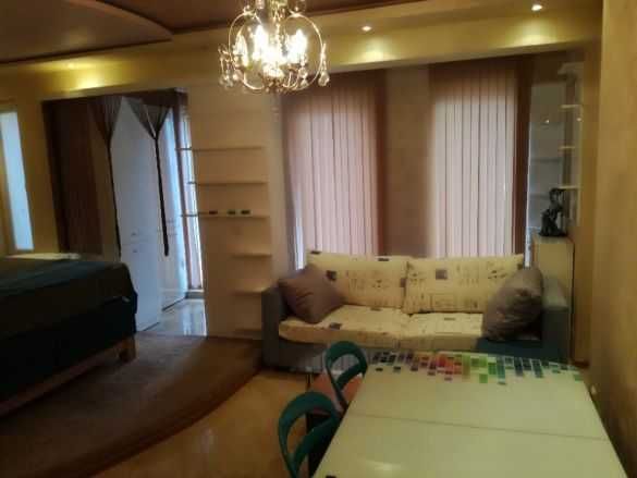 Дава се под наем Едностаен апартамент в Бургас, Център - 34 кв.м за 200 € - Снимка #3