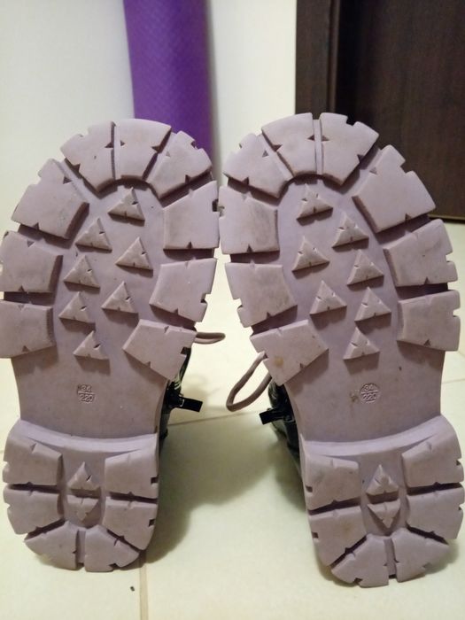 Детски обувки със зайчета