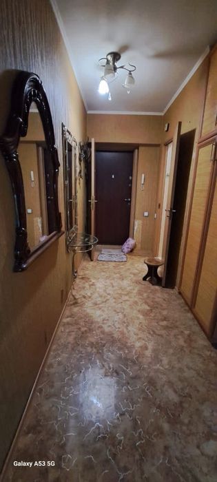 Продам квартиру двух комнатная