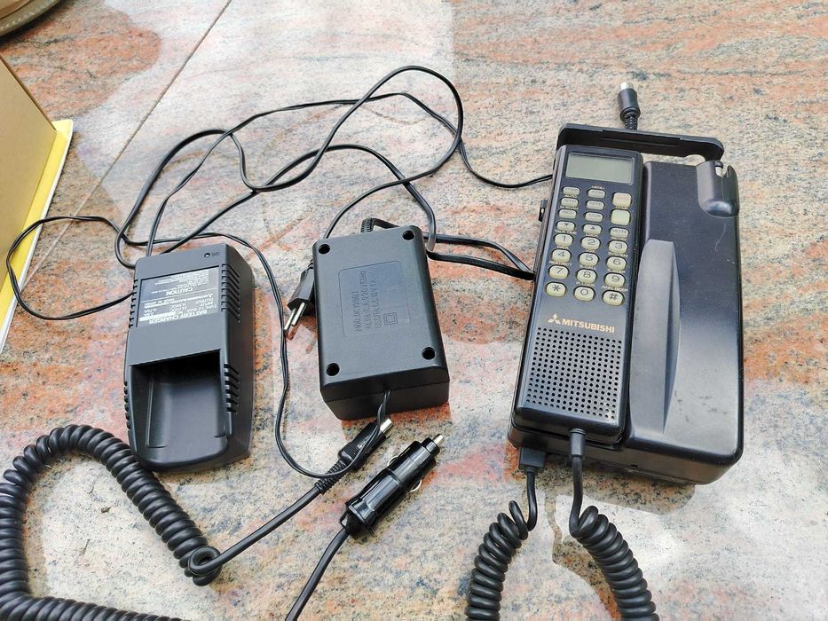 Telefon mobil din 1989