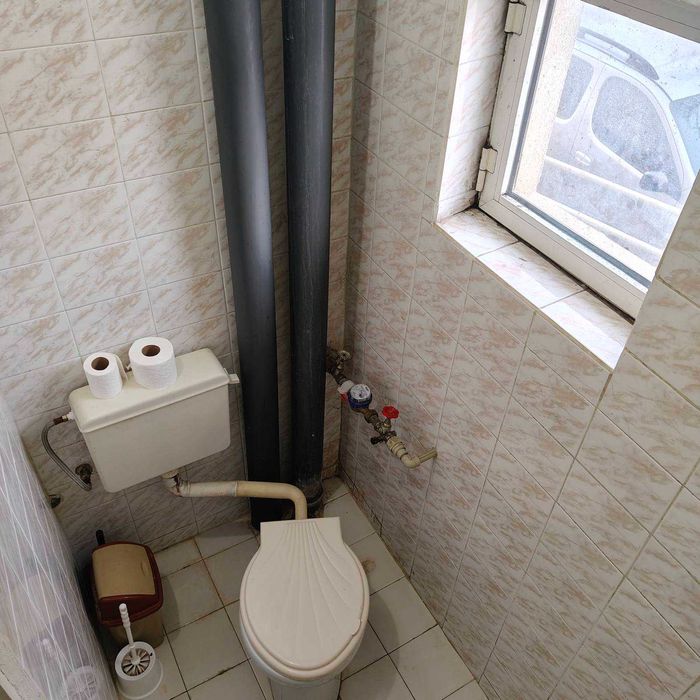 Н-О-128 - Дава се под наем Офис в кв. Варош!