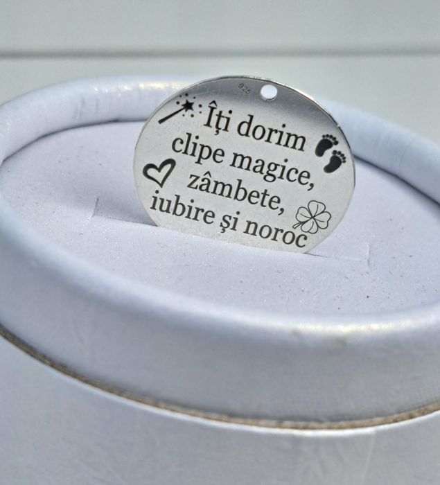 Banut pentru botez sau mot