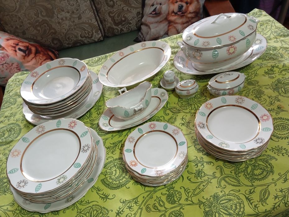Сервис столовый  б/у