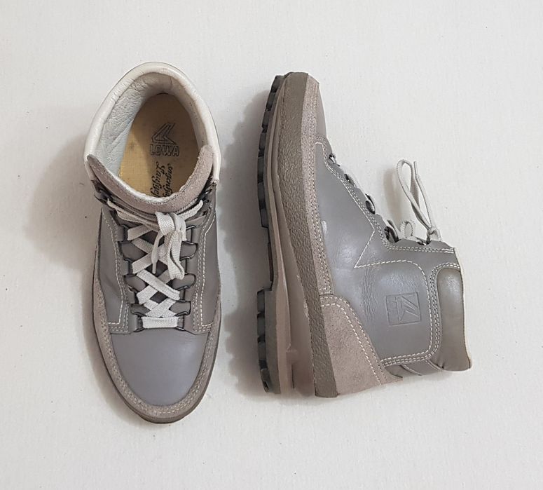 Bocanci profesionali Lowa, ghete din piele naturală 4 sezoane nr 39, 5