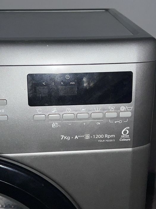 Masina de spălat Whirlpool 6 Sense