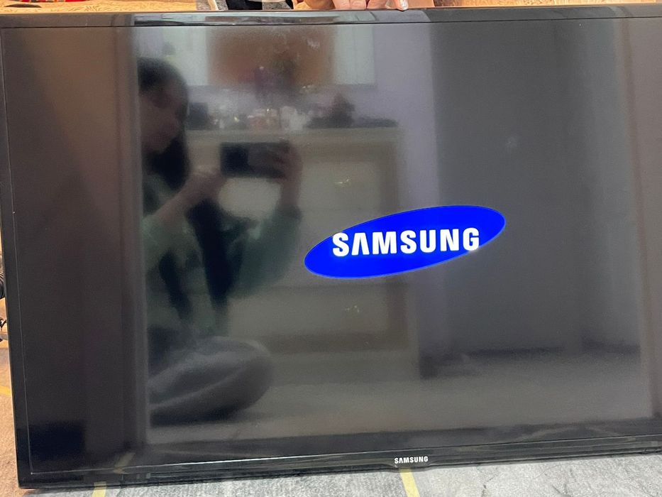 Продам телевизор LG