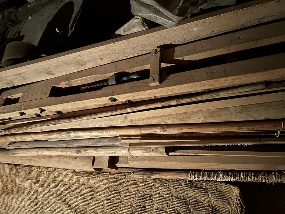 Вертикален тъкачен Стан .