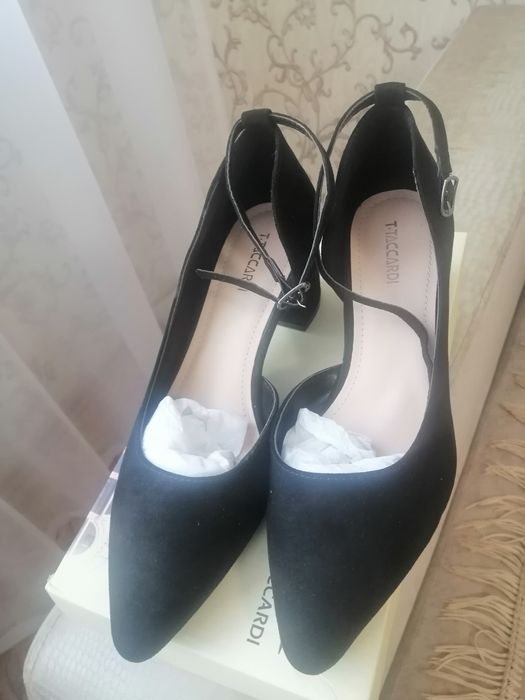 Продам дешево!!! Женские туфли