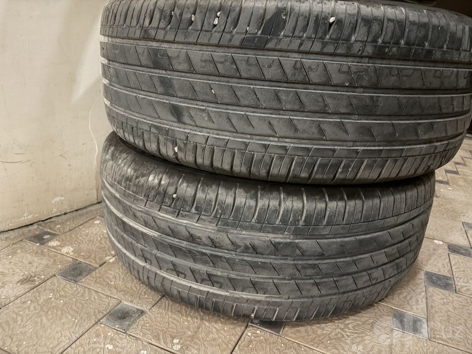 Balon Treker 2 Goodyear 215/55/R17