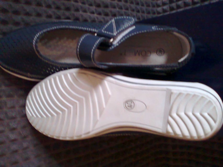 Нови дамски обувки