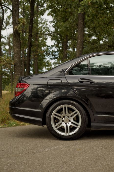 Dezmembrez Mercedes C160 180 200 220 250 320 pachet AMG