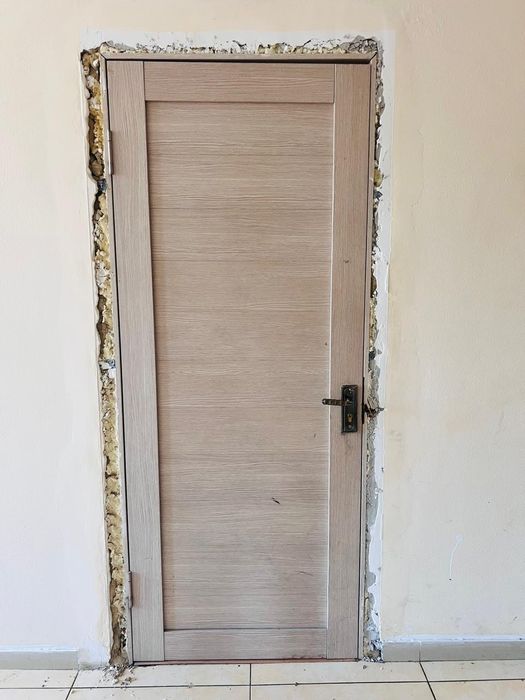 Продам двери  в хорошем состояние