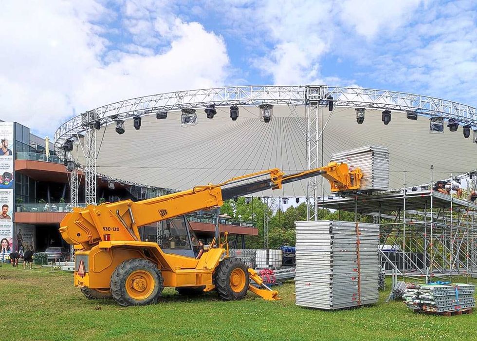 Incarcator Telescopic de inchiriat / Inchiriez Telehandler / Manitou