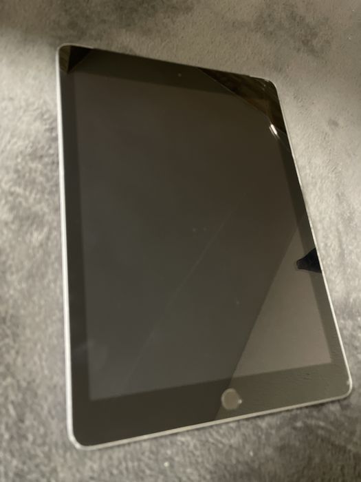 Ipad 6 gen работи отлично