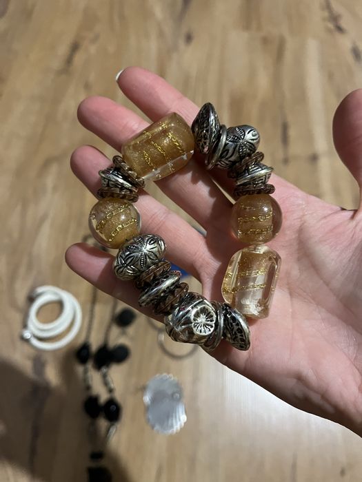 Различни видове бижута