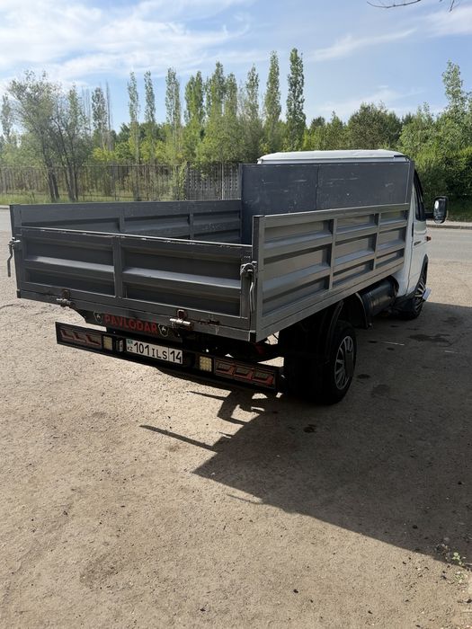 Продам самосвальный кузов с газели