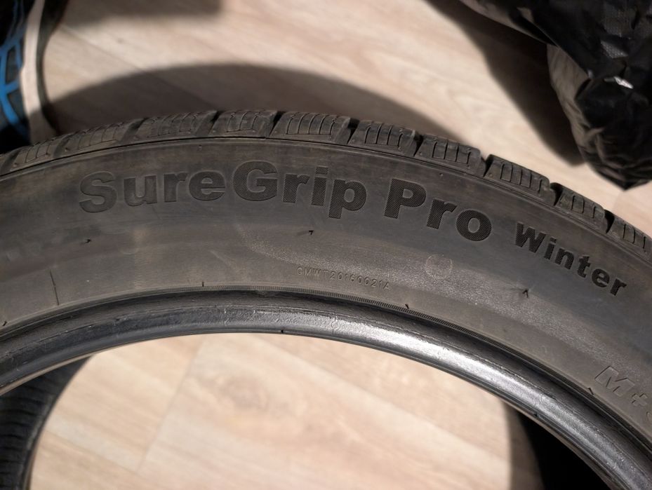 Gripmax 245 45 18 2бр.