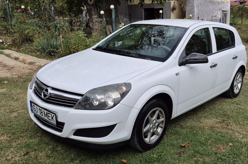 Vand opel astra H  1.8 benzina din 2009