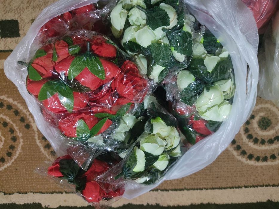 Той ушын безек гуллер сатылады