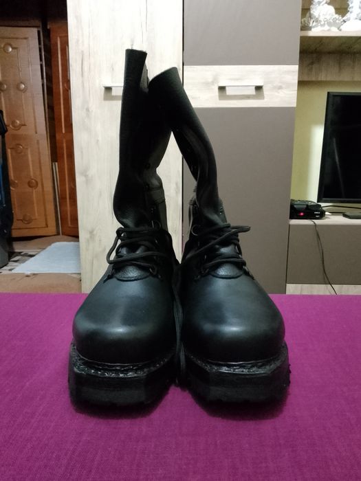 Bocanci noi munte Eiger 43