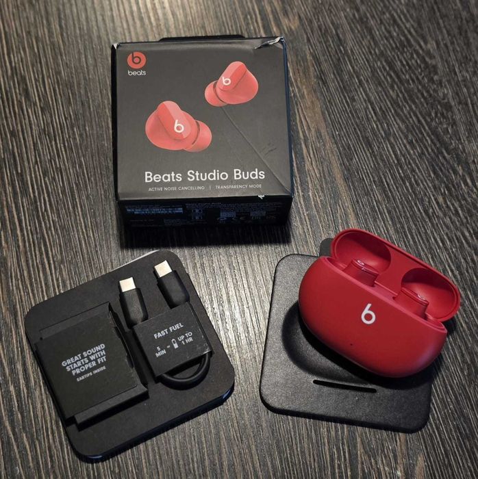 Beats Studio Buds – Wireless, Active Noise Cancellation, Rosu