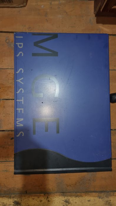 UPS для серверной, на запчасти или под восстановление