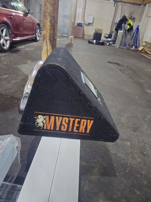 Продам сабвуфер.