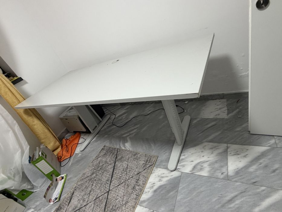 Birou 180x100cm stare foarte buna