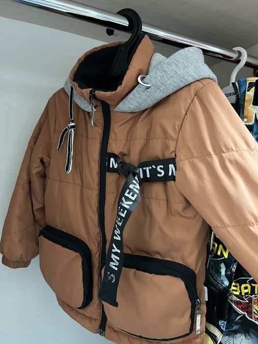 Куртка демисезон фирма BOOM