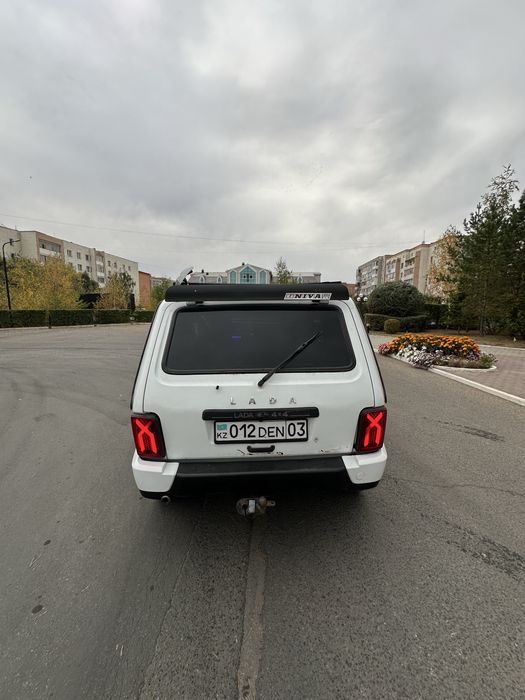 Продам ниву 2121
