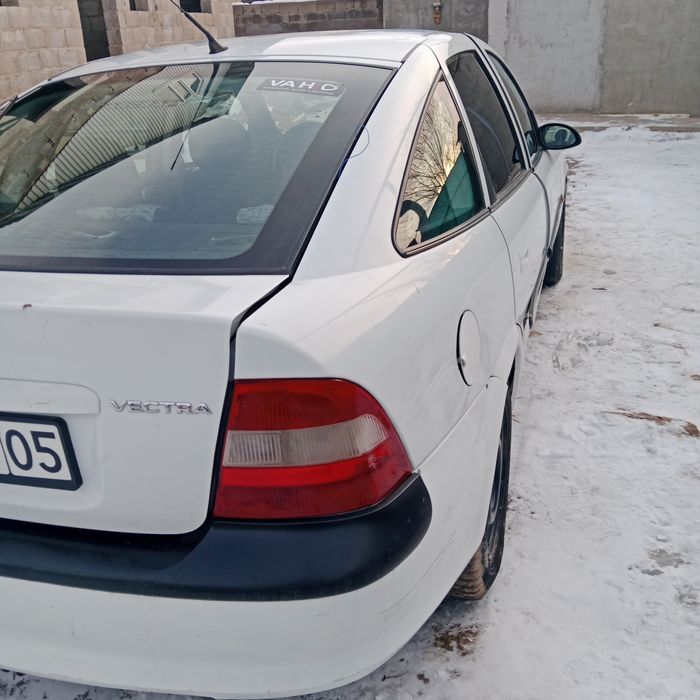 Опель вектра В .1996. на ходу