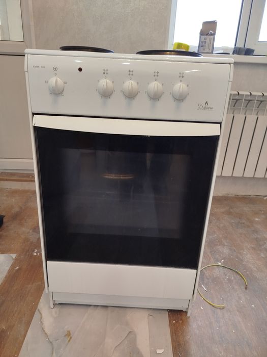 Продам Электро плиту.