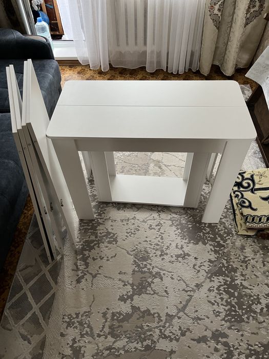 Универсальный стол на 12 человек