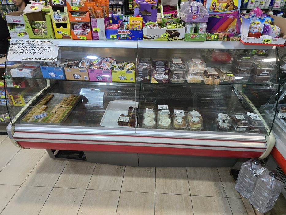 Vand Vitrine frigorifice 2, 5 m si 2m